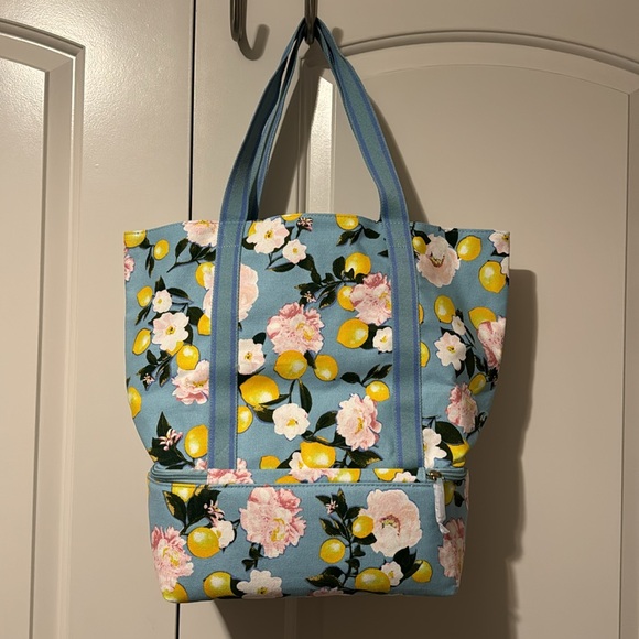 Victoria’s Secret Floral and Lemon Patterned Two Compartment Tote Bag NWT - Picture 2 of 7